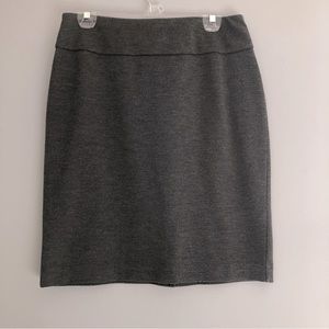 stretchy pencil skirt